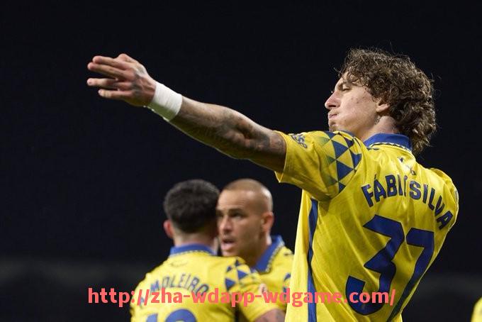 问鼎娱乐官网-英超球队相克:英超球队间的相克关系与战术分析